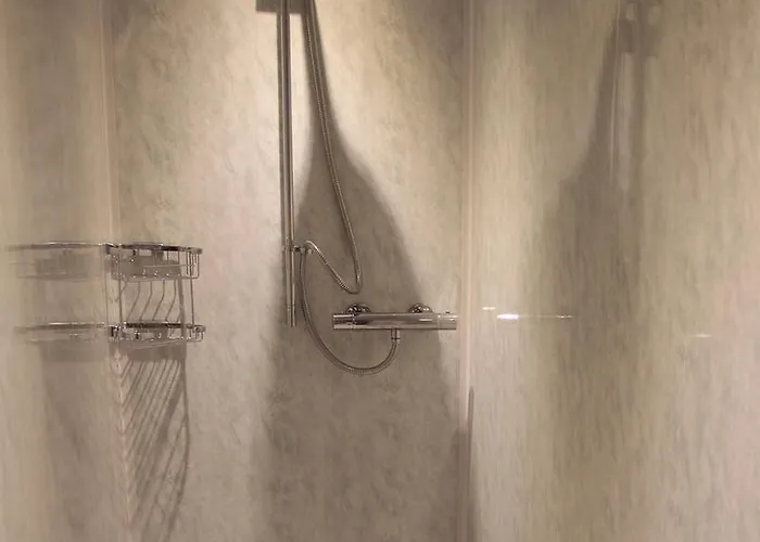 شباب إلتيرووتر